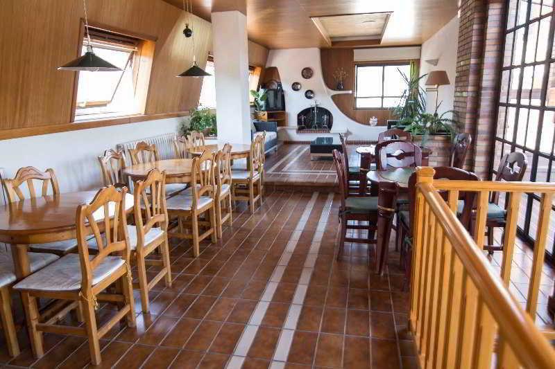 Hotel Dos Rios Origen Аїнса Екстер'єр фото