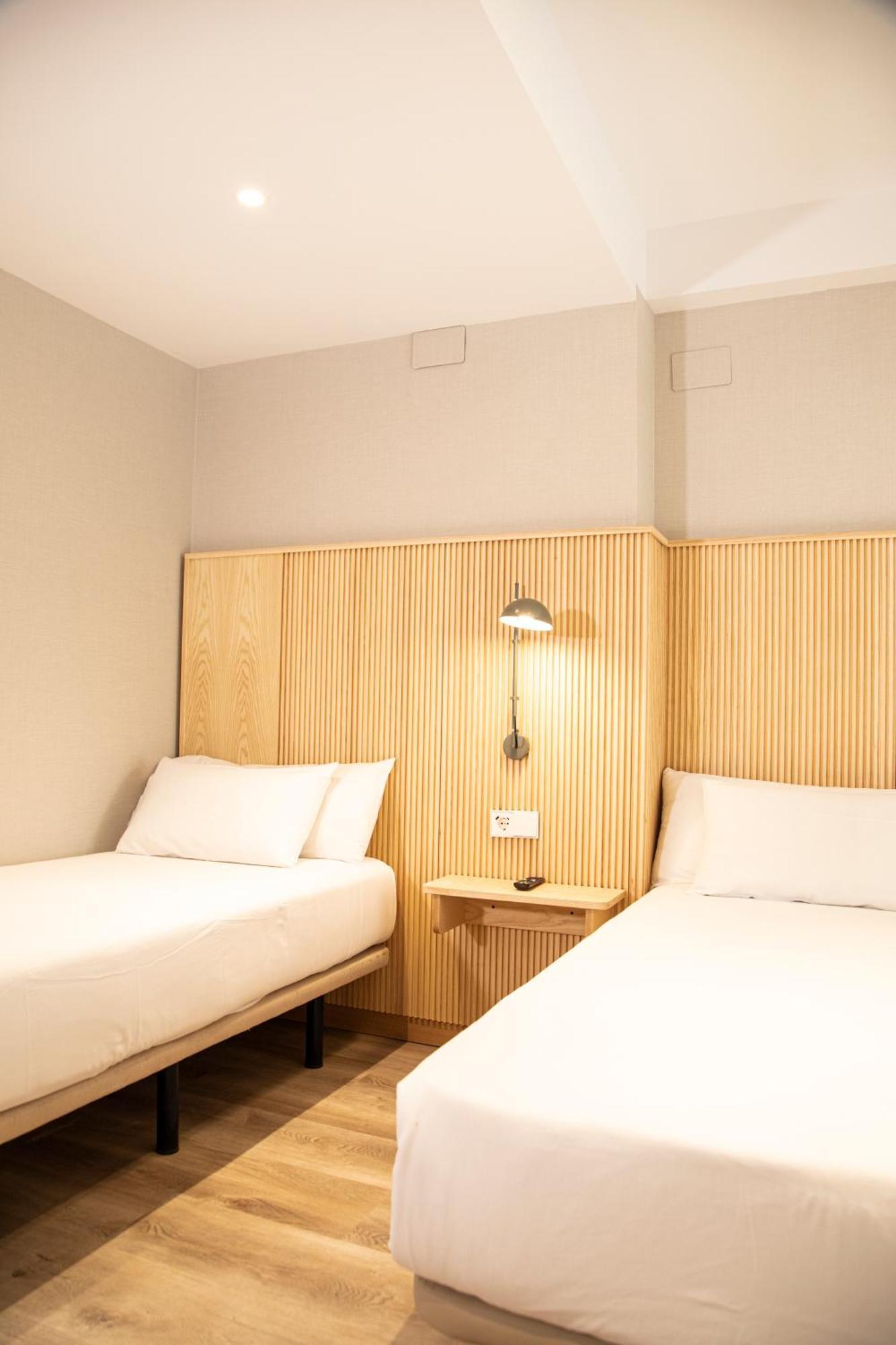 Hotel Dos Rios Origen Аїнса Екстер'єр фото